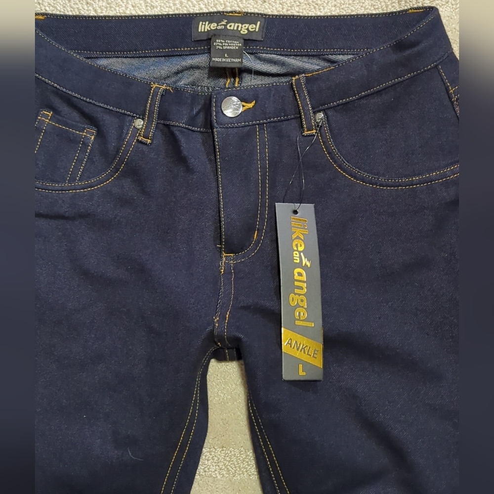 XXSOLDXX Dark Blue Ankle Cropped Jeans with Cuffed Hem and Slim Fit NWT - Picture 7 of 15